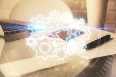 Finansal grafik çizimi ve cep telefonu geçmişine iki kez maruz kalmış. Önx ticareti kavramı