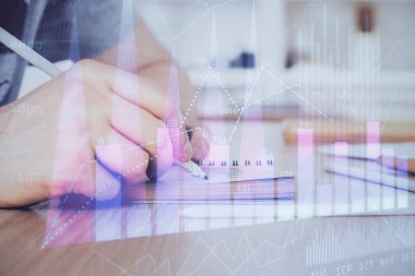 Borsa forex grafiği ile çoklu pozlama closeup eller. Araştırma ve analiz kavramı.