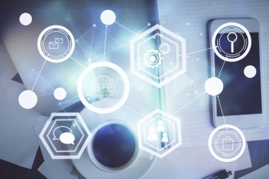 Sosyal ağ temalı çizimlerin telefon üzerinden çifte pozlandırılması. Üst Manzara. Kavram bağlayan insanlar.