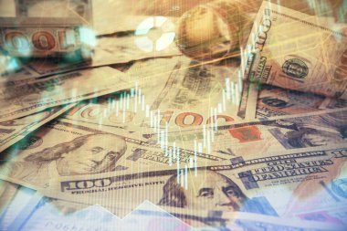 Forx grafiğinin çok sayıda görüntüsü bize dolar banknotları arka planında görünüyor. Finansal başarı piyasası kavramı.