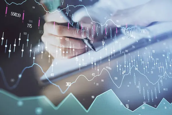 Finansal Forex grafik eller notları arka plan alarak görüntülenir. Araştırma kavramı. Çift Pozlama