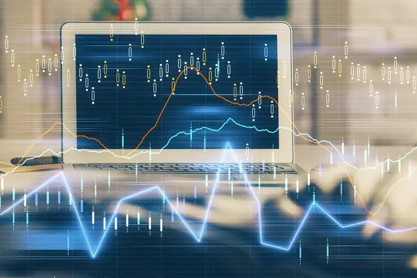 Doppelte Belichtung Von Diagramm Und Finanzinformationen Und Arbeitsbereich Mit Computerhintergrund — Stockfoto