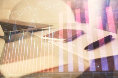 Ön x grafik çizimi ve cep telefonu arkaplanı çift pozlama. Mali veri analizi kavramı