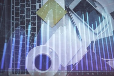 Bilgisayarla arka plan üzerine iki kat mali şema çizimi. Araştırma ve analiz kavramı. Üst görünüm.