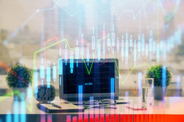 Borsa grafiği ve bilgisayar geçmişi olan tablolar. Çifte maruziyet. Mali analiz kavramı.