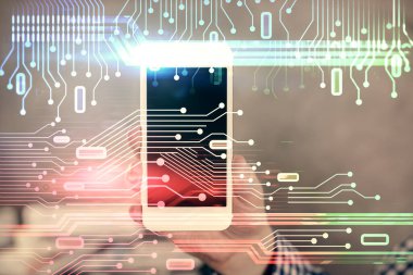 Bir adamın elini tutarken ve dijital bir cihaz ve veri temalı hologram çizimi kullanırken çift pozlama. Teknoloji konsepti.