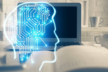 Bilgisayar ve beyin çizimi hologramıyla çalışma masasına çift pozlama. Beyin fırtınası konsepti.