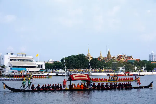 Chao Phraya Nehri 'ndeki Kraliyet Mavnası Tayland Kralı' nın taç giyme töreninde kullanılacak.