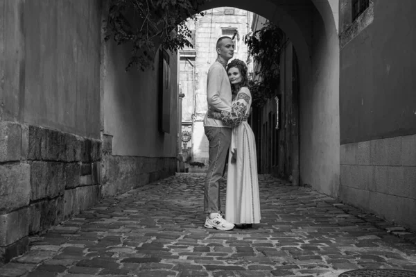 Retrato Preto Branco Jovem Casal Feliz Amor Uma Família Que — Fotografia de Stock
