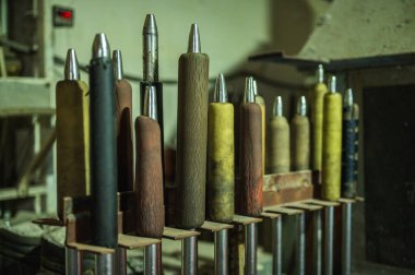 Cam, makas, kıskaç işleme araçları