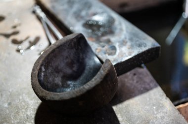 Cam, makas, kıskaç işleme araçları