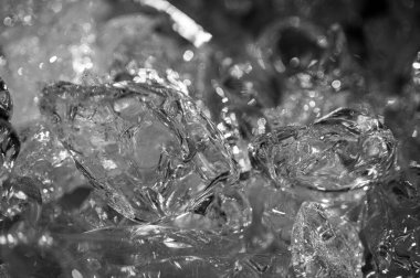 Kırık cam, çok renkli parçacıklar, yakın görüntü, arkaplan, seçici odak