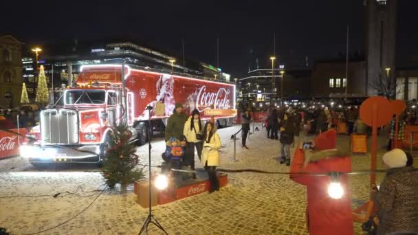 Helsinki Finland Dec 2022 Coca Cola Christmas Truck Visiting Helsinki — 图库视频影像