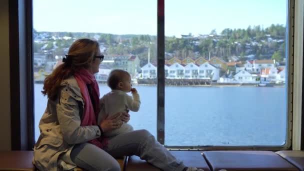 Mama Băiețelul Călătoresc Feribotul Drammensfjord Norvegia — Videoclip de stoc