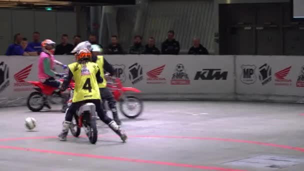 Helsinki Finlandia Feb 2023 Competiciones Motoball Adolescentes Jugando Fútbol Mini — Vídeos de Stock