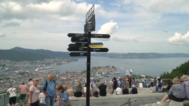 Берген Норвегія Червня 2023 Знак Вершині Гори Флоєн Бергені Знаками — стокове відео
