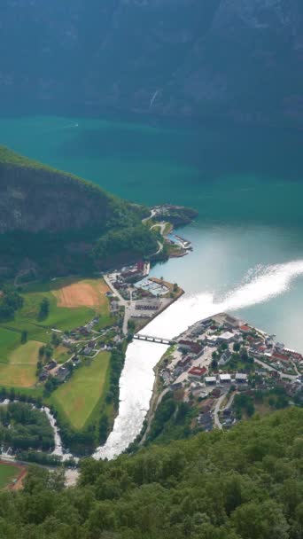 Pohled Stegastein Pohledu Malebné Město Flam Údolí Flomsdalen Aurlandsfjord Norsko — Stock video