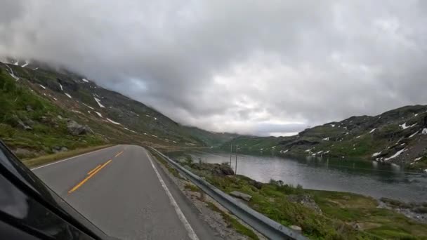 Alpská Silnice Jezera Západním Norsku Krajina Horského Jezera Pohonný Štítek — Stock video