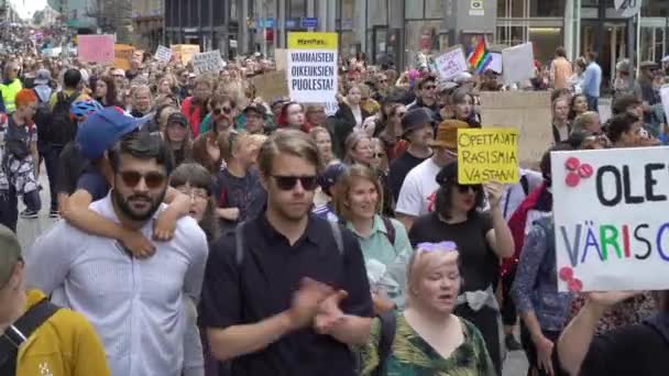 Helsinki Eylül 2023 Irkçılık Karşıtı Büyük Bir Gösteri Yapıldı Şehir — Stok video