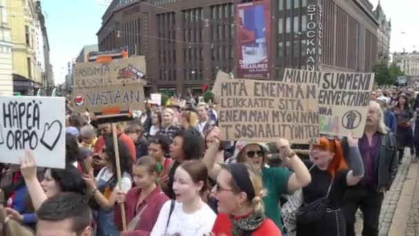 Helsinki Finlandia Września 2023 Duża Antyrasistowska Demonstracja Helsinkach Ponad 000 — Wideo stockowe