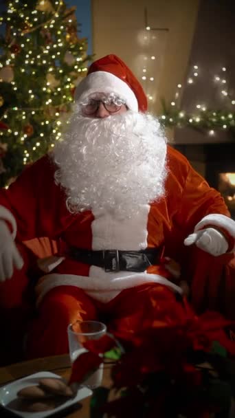 Webcam View Άγιος Βασίλης Ευχόμενος Καλά Χριστούγεννα Και Ευτυχισμένο Νέο — Αρχείο Βίντεο