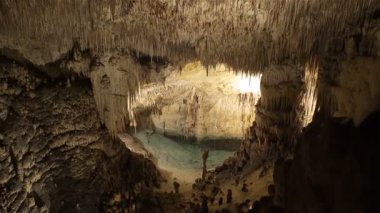 Damlataş dikit Mağarası Mallorca, İspanya