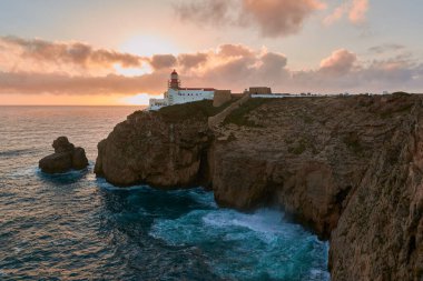 Cabo de Sao Vicente, Avrupa kıtasının en güneybatısındaki uç noktadır. Sagres, Portekiz 'de