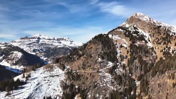 Vlieg Beelden Weg Van Dolomieten Italië Landschappelijk Landschap Een Zonnige — Stockvideo