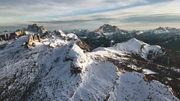 Uitgestrekt Panoramisch Uitzicht Dolomieten Alpen Winter Vanuit Rifugio Lagazuoi Italië — Stockvideo