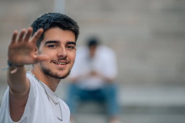 Milenyum gençleri ya da sokaktaki öğrenciler