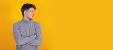 Öğrenci genç adam tecrit