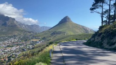 Güneşli bir günde Signal Hill 'den Cape Town manzarası, Güney Afrika