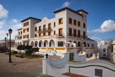 Küçük Kurbağa Meydanı 'ndaki belediye binası, Tarifa, Avrupa