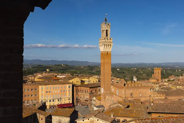 Mais Bela Vista Cidade Siena Partir Das Paredes Perto Catedral Fotos De Bancos De Imagens