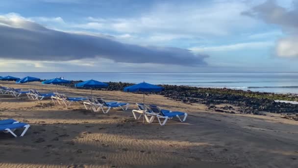 Soluppgång Stranden Puerto Del Carmen Puerto Del Carmen Kanarieöarna Spanien Videoklipp
