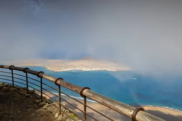 Καταπληκτική Θέα Από Mirador Del Rio Στο Νησί Graciosa Lanzarote Royalty Free Εικόνες Αρχείου