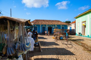 Trinidad, Küba - 29 Ocak 2017: Trinidad tipik semt pazarı. Trinidad yılında il olan Sancti Spiritus, merkezi Küba bir şehirdir.