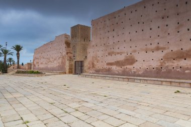 Muhammed V anıtı, Rabat, Fas 'taki Hasan Kulesi' nin karşısında bulunan bir mozoledir.