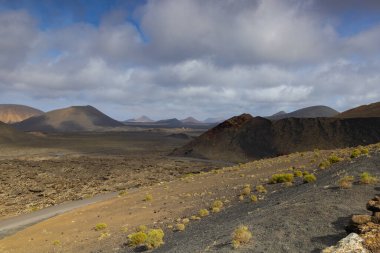 Los Volocanes Doğal Parkı Timanfaya NP etrafında yer almaktadır.