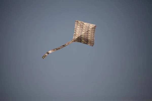 Μία Μικρή Kite Flying — Φωτογραφία Αρχείου