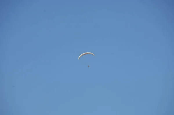瑞士滑翔伞训练 — 图库照片