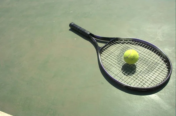 Tennis Racket Ball Court — Stock Photo, Image