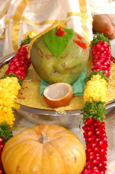 Imádság Hagyományos Hindu Esküvői Ceremónián — Stock Fotó