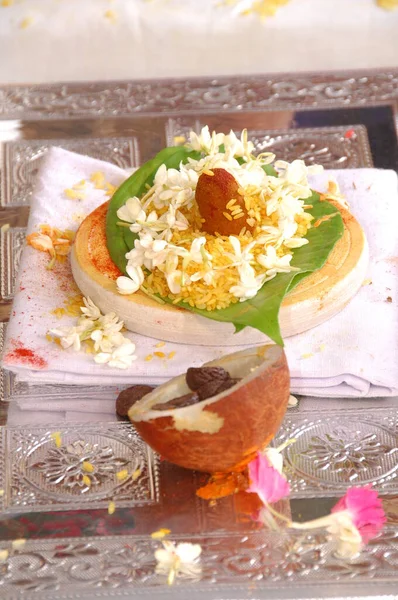 Gebet Bei Traditioneller Hinduistischer Hochzeitszeremonie — Stockfoto