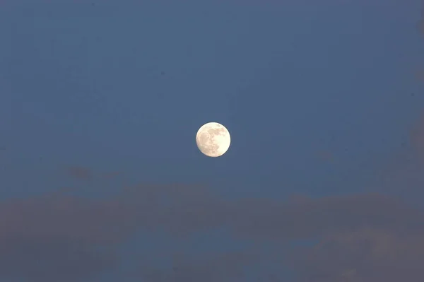 Bulan Terbenam Langit — Stok Foto