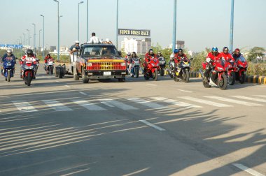 5 Aralık 2022 Hyderabad Hindistan 'da Motosiklet Sürücüleri