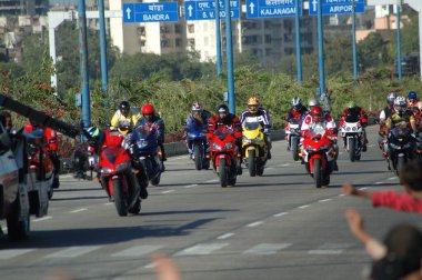 5 Aralık 2022 Hyderabad Hindistan 'da Motosiklet Sürücüleri