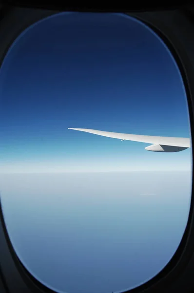 Flight Wing Window —  Fotos de Stock
