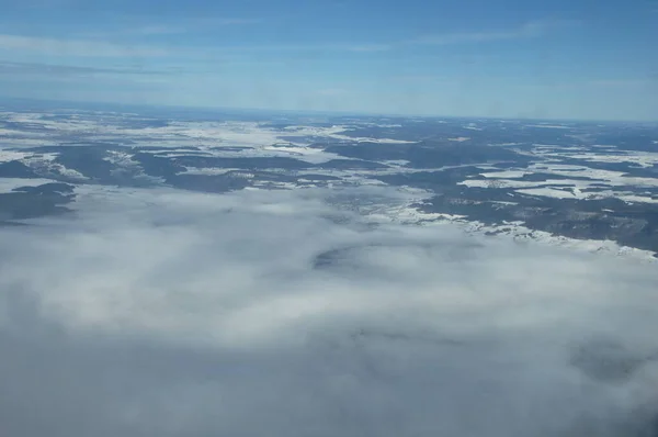 Felhők Légi Rálátása Repülési Ablakon Keresztül — Stock Fotó