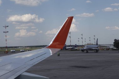 Uçuş kalkış Havaalanı'nda hazır